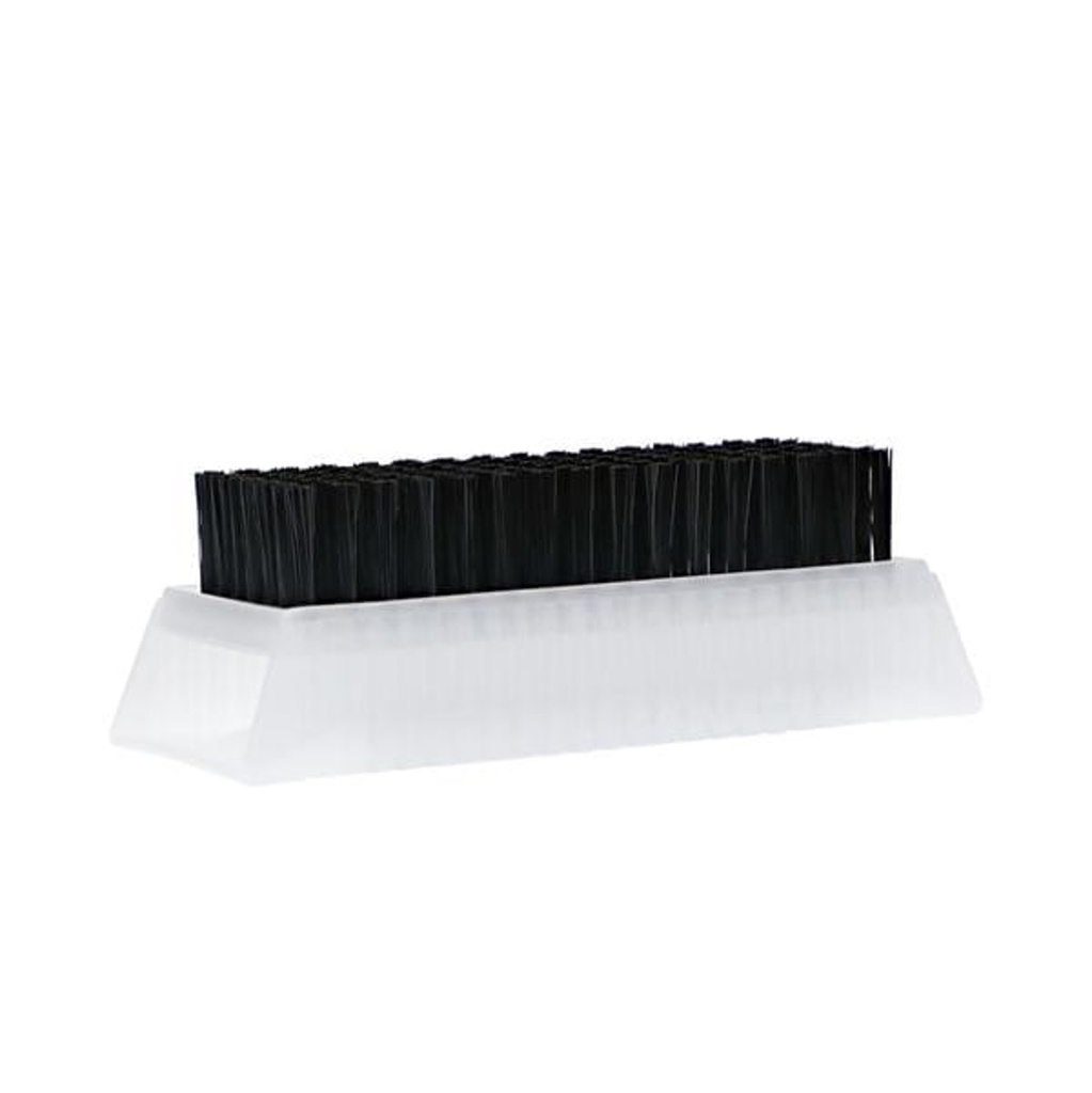 CEPILLO PARA LIMPIAR INSTRUMENTOS / MANOS CERDA NEGRA